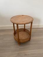 Xenos Rotan bijzettafel – 2 etages – ø41 x 52 cm, Huis en Inrichting, Minder dan 55 cm, Rond, Zo goed als nieuw, Hout
