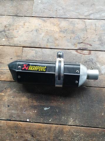 Akrapovic Universele Uitlaat - Demper beschikbaar voor biedingen