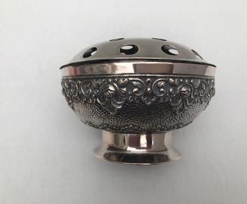 Djokja zilveren Rozenbowl bloemensteker  ( 324 gram ) Jr 30  beschikbaar voor biedingen
