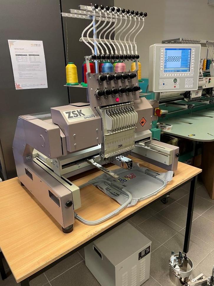 Te koop gevraagd ZSK Borduurmachines Embroidery machine, Hobby en Vrije tijd, Borduren en Borduurmachines, Borduurmachine, Machineborduren