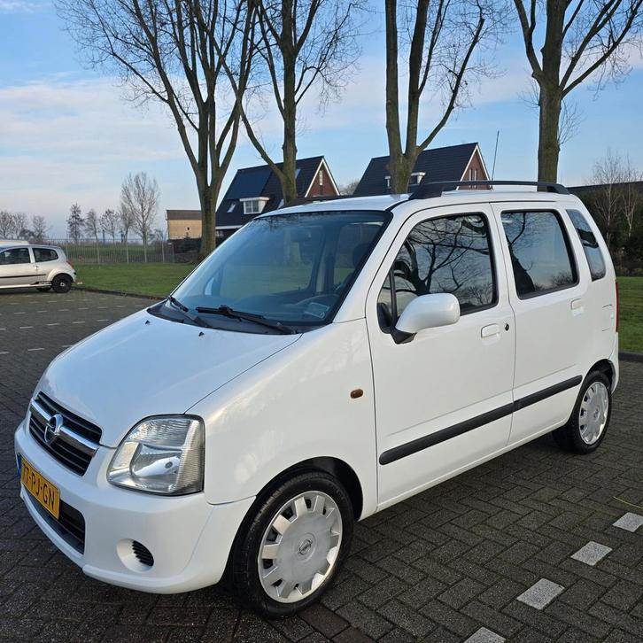 Opel Agila 1.2 I 16V 2004 Wit, Auto's, Opel, Particulier, Agila, ABS, Airbags, Bluetooth, Bochtverlichting, Boordcomputer, Centrale vergrendeling