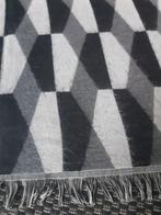 Plaid Sissy Boy - Geometrisch Design, Huis en Inrichting, Stoffering | Tapijten en Kleden, Grijs, Gebruikt, 150 tot 200 cm, Ophalen of Verzenden