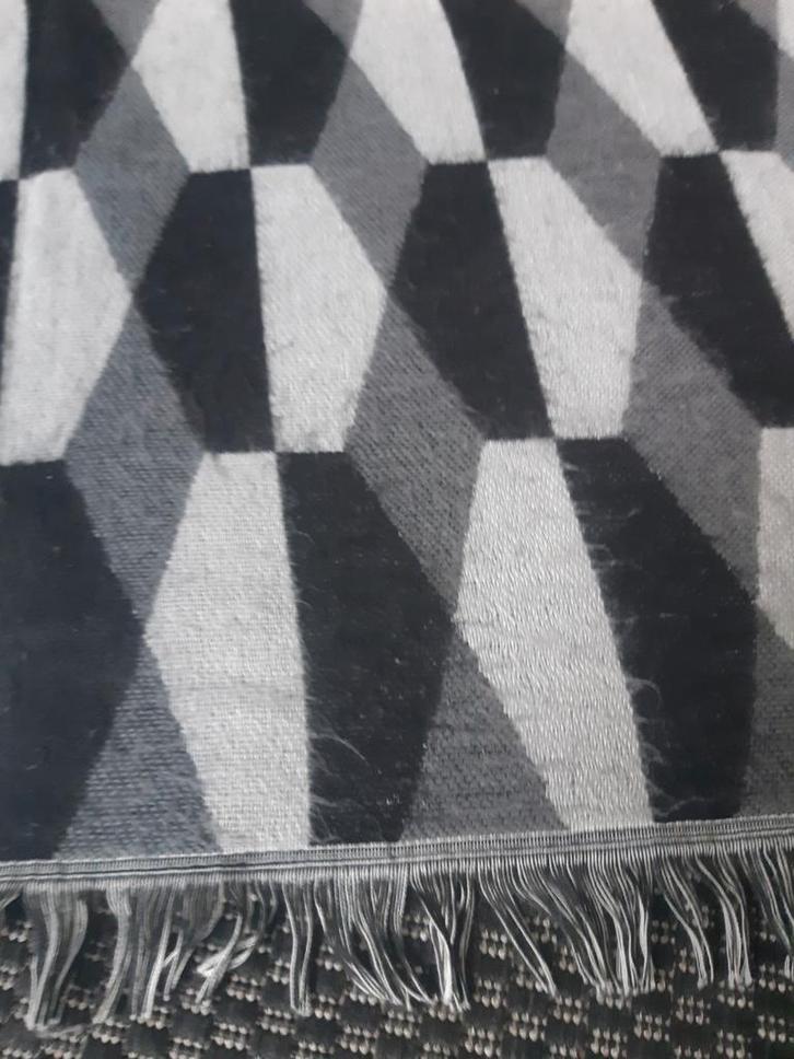 Plaid Sissy Boy - Geometrisch Design, Huis en Inrichting, Stoffering | Tapijten en Kleden, Gebruikt, 150 tot 200 cm, 150 tot 200 cm