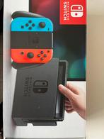Nintendo Switch, Spelcomputers en Games, Spelcomputers | Nintendo Switch, Ophalen of Verzenden, Gebruikt, Met 2 controllers, Switch Original