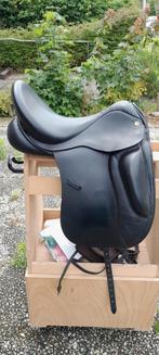 Anatomica zadel b-line Cygnus short roll 18", Dieren en Toebehoren, Paarden en Pony's | Zadels, Ophalen of Verzenden, Zo goed als nieuw