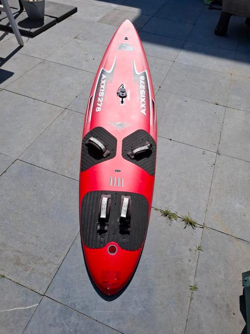 F2 Axxis 278 en F2 Sputnik 285 met 5 zeilen, 2 masten , rest, Watersport en Boten, Windsurfen, Gebruikt, Minder dan 250 cm, Ophalen