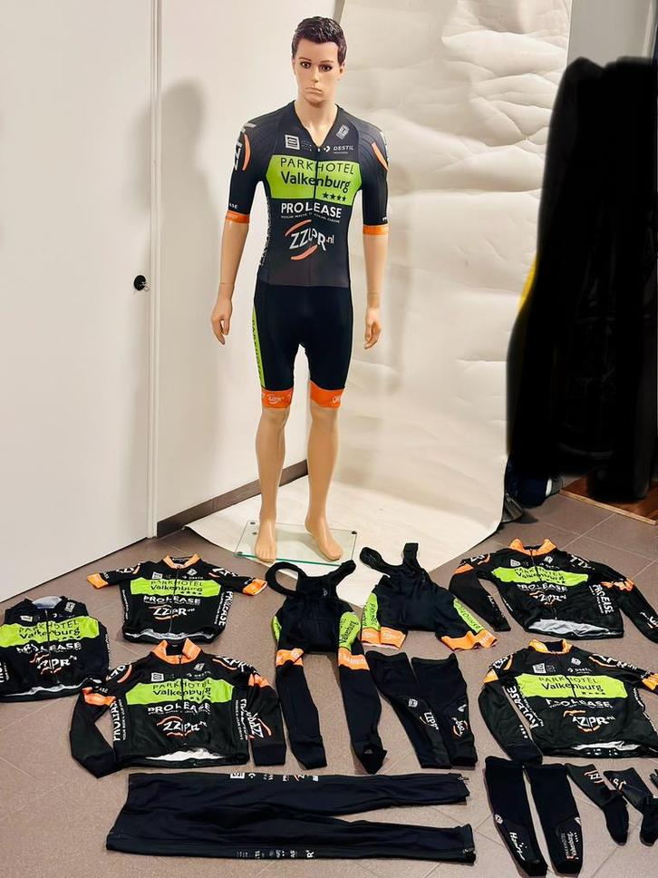 wielrenpak snelpak wielrenjasje wielenbroek wielrenshirt, Fietsen en Brommers, Fietsaccessoires | Fietskleding, Zo goed als nieuw