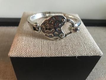 Zamak armband (17) (30,- = 14,50) hartje met slot beschikbaar voor biedingen