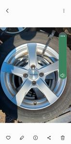 Toyota yaris aluminium velgen met winterbanden, Auto diversen, Ophalen of Verzenden