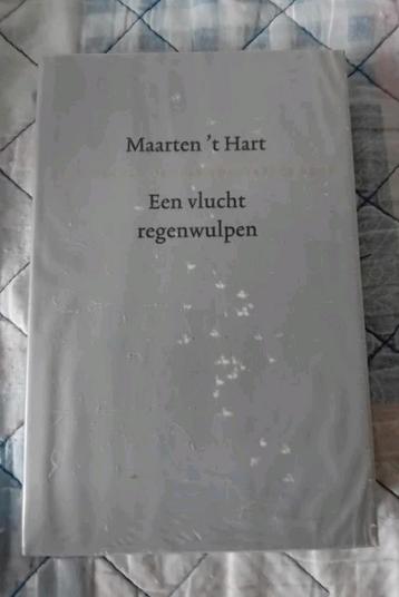 Nieuw ingesealed Een vlucht regenwulpen, Maarten 't Hart beschikbaar voor biedingen