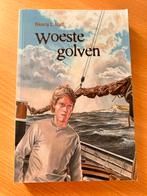Nancy L. Hull - Woeste golven, Ophalen of Verzenden, Zo goed als nieuw