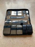 Vintage leren toilettas met accessoires, Gebruikt, Softcase, Zwart, Ophalen of Verzenden