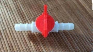 Platics 8Mm Pvc Slang twee Manier Plastic Kogelkraan  €6,00
 beschikbaar voor biedingen