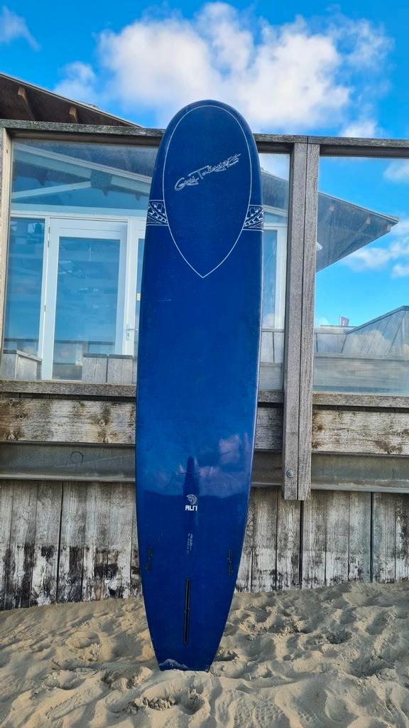 Takayama longboard 9'0" incl vinnen & sok, Watersport en Boten, Golfsurfen, Zo goed als nieuw, Longboard, Ophalen