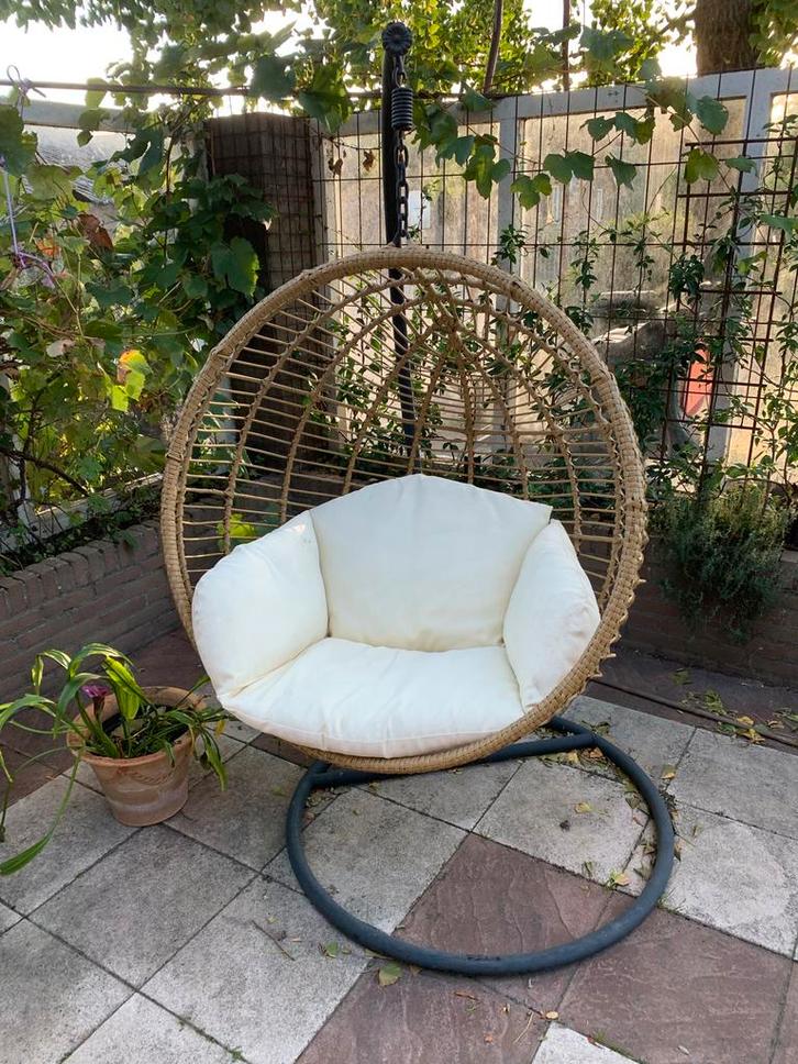 Hangstoel Ei - Z.g.a.n., Tuin en Terras, Tuinstoelen, Zo goed als nieuw, Metaal, Ophalen of Verzenden
