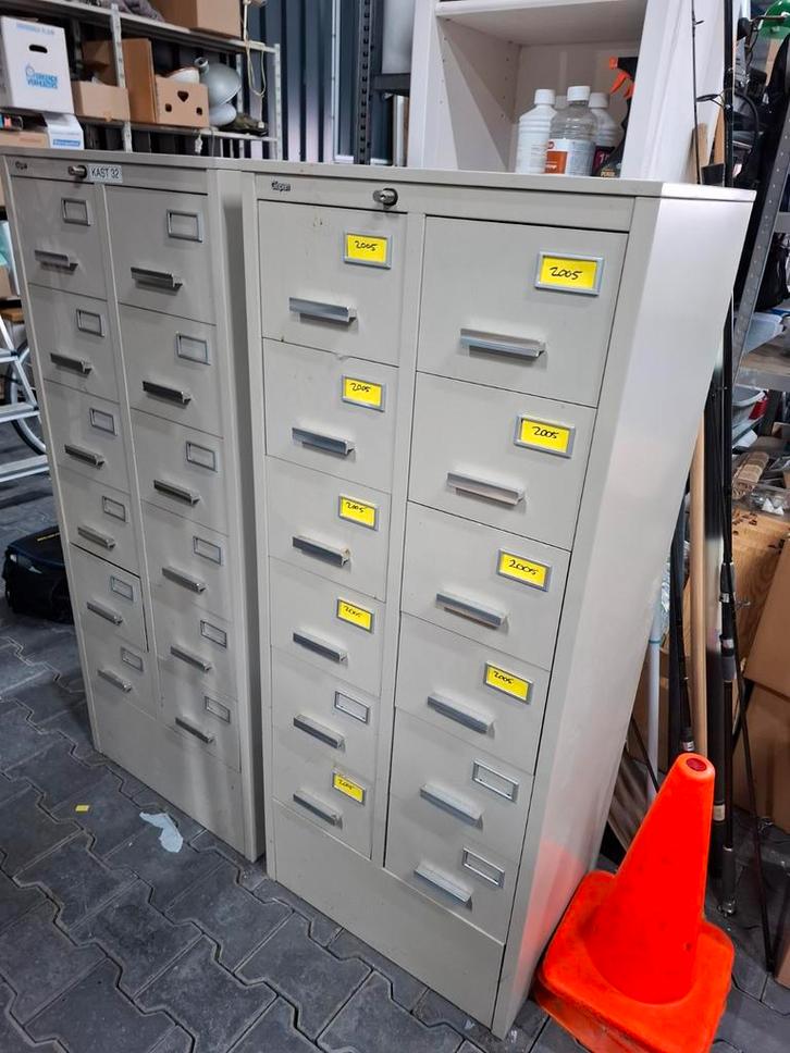 2 Gispen Archiefkasten, Huis en Inrichting, Kasten | Dressoirs, Gebruikt, 50 tot 100 cm, 25 tot 50 cm, Met lade(s), Metaal, Ophalen