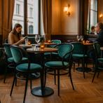 130x Originele Thonet armstoelen 210 P velours  279, Huis en Inrichting, Stoelen, Ophalen of Verzenden, Nieuw, Rood, Vijf, Zes of meer stoelen