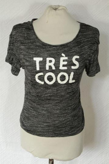 Stoer grijs dames t-shirt.Mt XS.Merk Divided beschikbaar voor biedingen