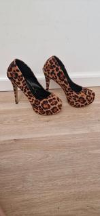 Leuke pumps, Kleding | Dames, Schoenen, Ophalen of Verzenden, Zo goed als nieuw, Pumps