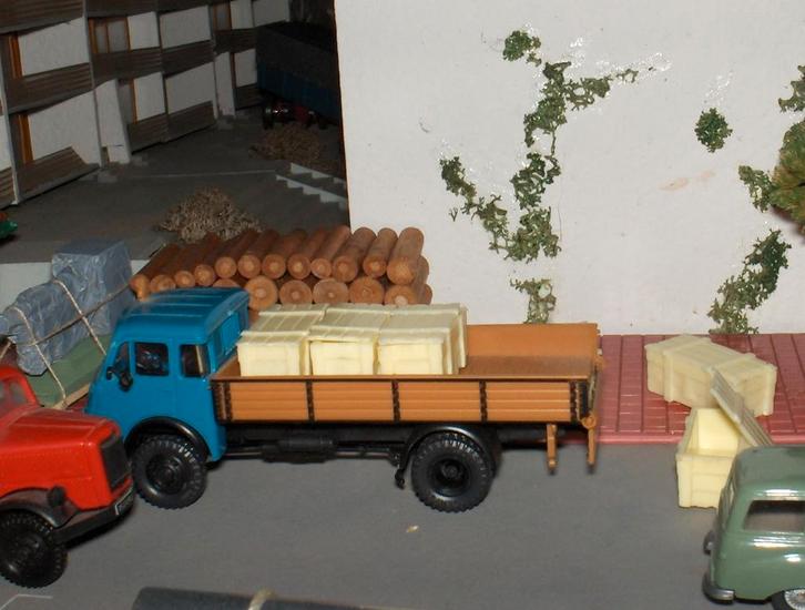 5 grote kisten met losse deksels lading / laadgoed / vracht, Hobby en Vrije tijd, Modeltreinen | H0, Nieuw, Overige typen, Wisselstroom