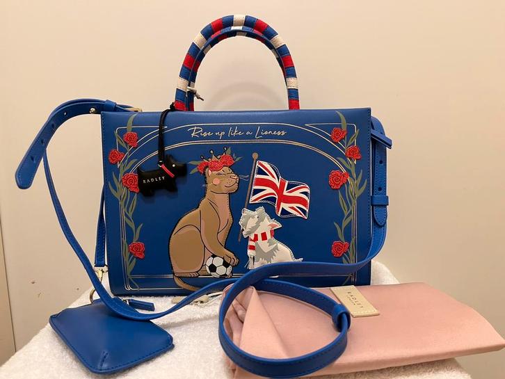 Radley London schoudertas Rise up like a Lioness, Sieraden, Tassen en Uiterlijk, Tassen | Damestassen, Nieuw, Ophalen of Verzenden