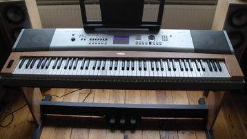 Yamaha DGX-630 Portable Grand beschikbaar voor biedingen
