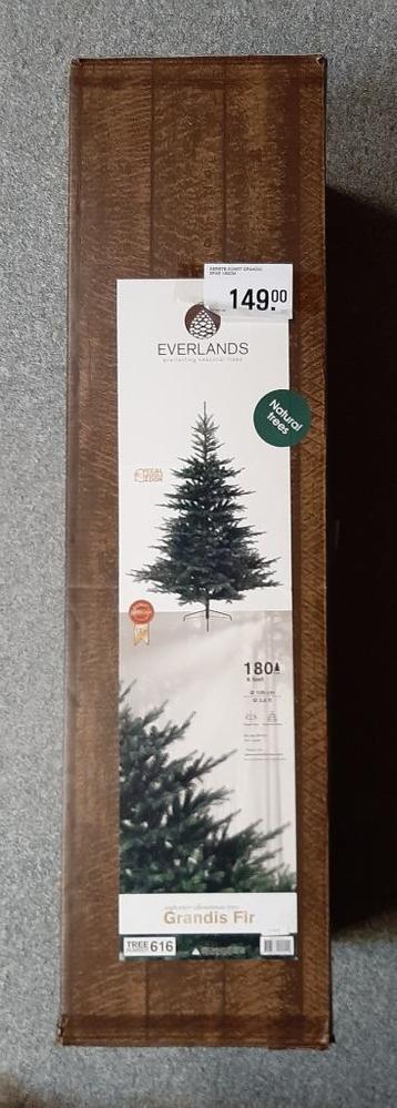 Kerstboom beschikbaar voor biedingen