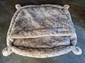 Grijze honden/katten mandje Z.G.A.N. 50cm [Z.S.M. OPHALEN] beschikbaar voor biedingen
