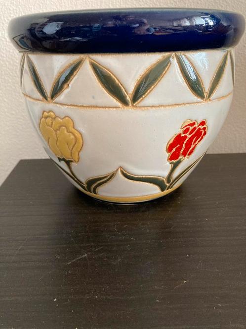 Aardewerk Bloempot met Tulpen Decoratie, Huis en Inrichting, Woonaccessoires | Vazen, Zo goed als nieuw, Blauw, Minder dan 50 cm