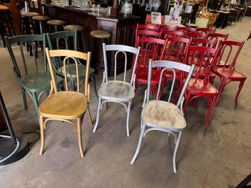 Café stoelen vintage retro klassiek bistro bar thonet  beschikbaar voor biedingen