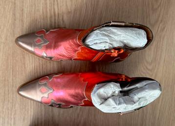 Prachtige nieuwe laarsjes multicolor mt 40 beschikbaar voor biedingen