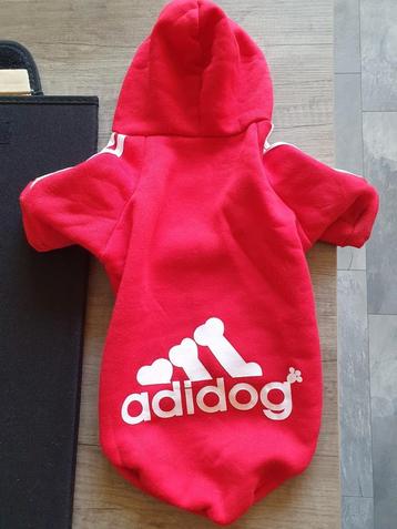 2 adidog jasjes beschikbaar voor biedingen