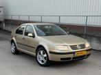 Volkswagen Bora 1.6-16V 4x NWAllseason II NWE APK, Auto's, Volkswagen, Stof, Gebruikt, Bora, 4 cilinders