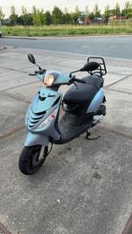 Piaggio zip iget 50cc snor 2019 eerste eigenaar, Fietsen en Brommers, Scooters | Piaggio, Ophalen, Zip, Zo goed als nieuw, 50 cc