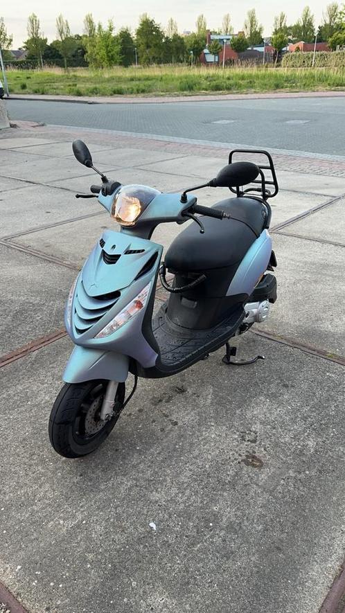Piaggio zip iget 50cc snor 2019 eerste eigenaar, Fietsen en Brommers, Scooters | Piaggio, Zo goed als nieuw, Zip, Maximaal 25 km/u