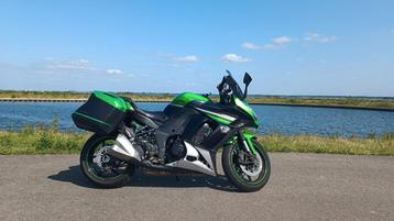 Kawasaki Z1000SX 2016 met koffers beschikbaar voor biedingen