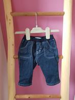 Jeans van Burberry, maat is voor 6 maanden, 67 cm., Kinderen en Baby's, Babykleding | Maat 62, Gebruikt, Broekje, Jongetje of Meisje