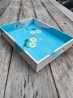 Dienblad kunst handgeschilderd  Kamille blauw wit, Huis en Inrichting, Woonaccessoires | Dienbladen, Info@kinderworkshops-petra-dongen.nl