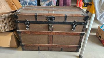 Ouden deken kist  beschikbaar voor biedingen