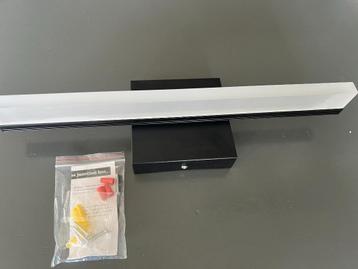 Wandarmatuur mat glas rechthoekig beschikbaar voor biedingen