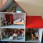 Vintage poppenhuis met accessoires, Ophalen, Gebruikt, Poppenhuis