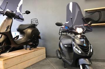 Ik koop vespas en zips met of zonder papieren beschikbaar voor biedingen