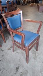 17 geweldige cafe horeca bistro stoelen + nails bruin hout, Bruin, Hout, Ophalen of Verzenden, Zo goed als nieuw