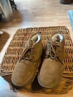 Ugg schoen neumel met veter beige, Ophalen of Verzenden, Zo goed als nieuw, Beige