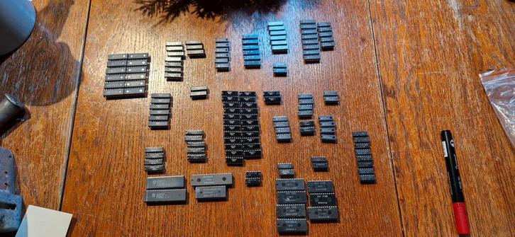 Vintage IC's - Radio, TV, Video, Hobby en Vrije tijd, Elektronica-componenten, Nieuw, Ophalen of Verzenden