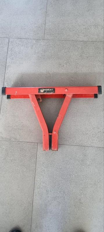 double lock beugel beschikbaar voor biedingen