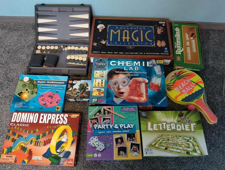 Backgammon Chemielab Magic Star Wars en andere spellen, Hobby en Vrije tijd, Gezelschapsspellen | Bordspellen, Zo goed als nieuw