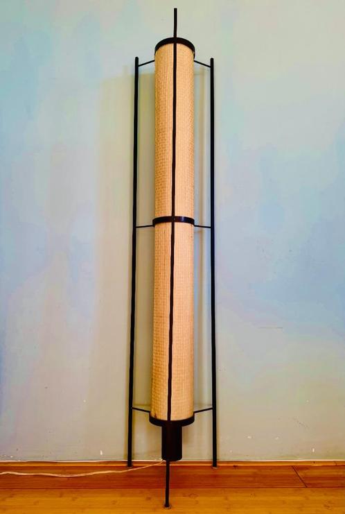 Artifort Kho Liang Ie K-46 vloerlamp, Huis en Inrichting, Lampen | Vloerlampen, Gebruikt, 150 tot 200 cm, Kunststof, Metaal, Stof