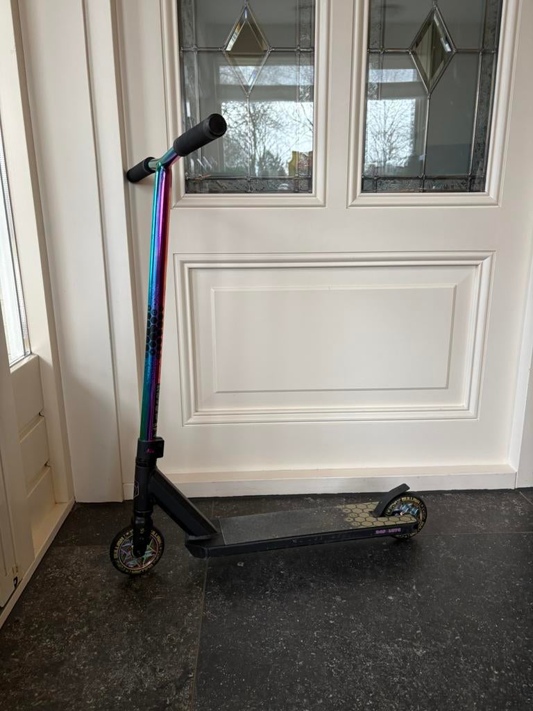 Stuntstep izgst, Fietsen en Brommers, Steps, Ophalen, Zo goed als nieuw, Gewone step