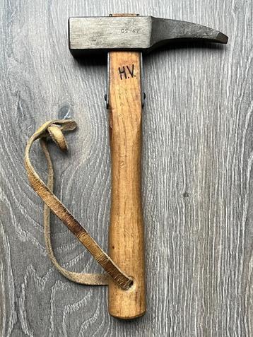 Gebirgsjäger klim hamer STUBAI Austria beschikbaar voor biedingen